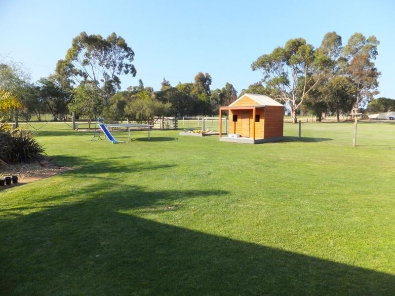 28 Glen Irvine Road, Nicholson VIC 3882