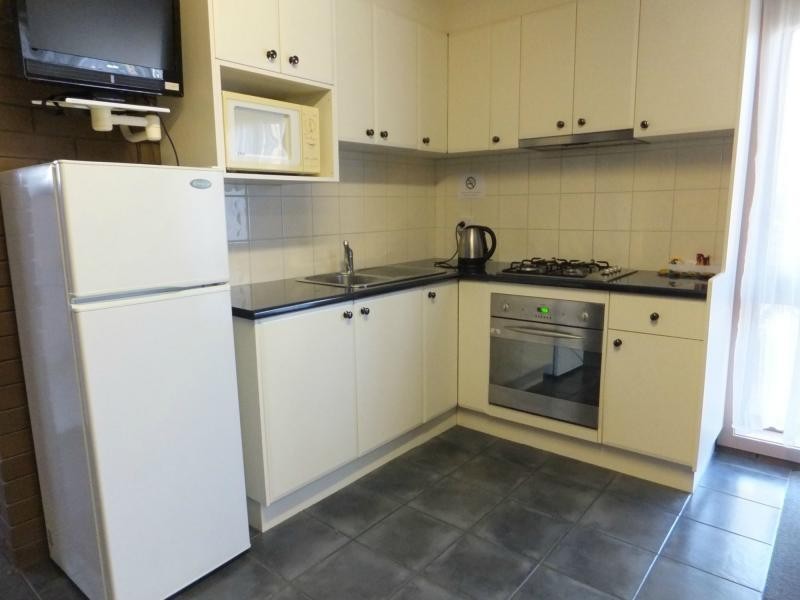 89 Lake Bunga Beach Road, Lakes Entrance VIC 3909