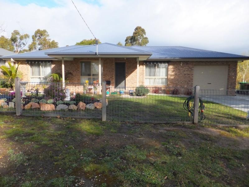 104 Hunters Lane, Kalimna VIC 3909
