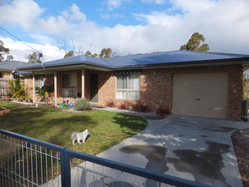 104 Hunters Lane, Kalimna VIC 3909