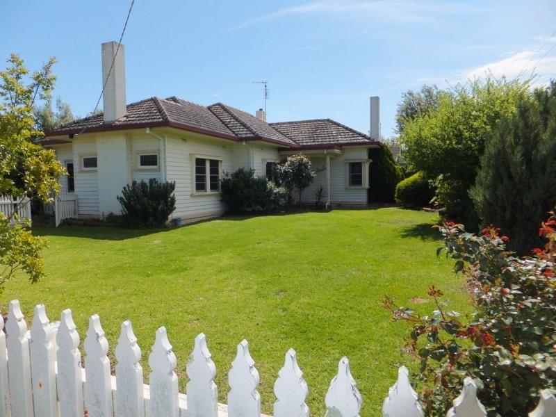 20 Mitchell Street, Bairnsdale VIC 3875