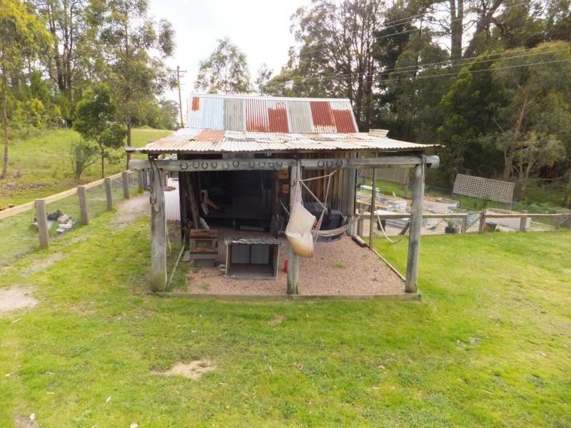 320 Great Alpine Road, Bruthen VIC 3885