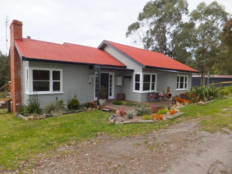 320 Great Alpine Road, Bruthen VIC 3885