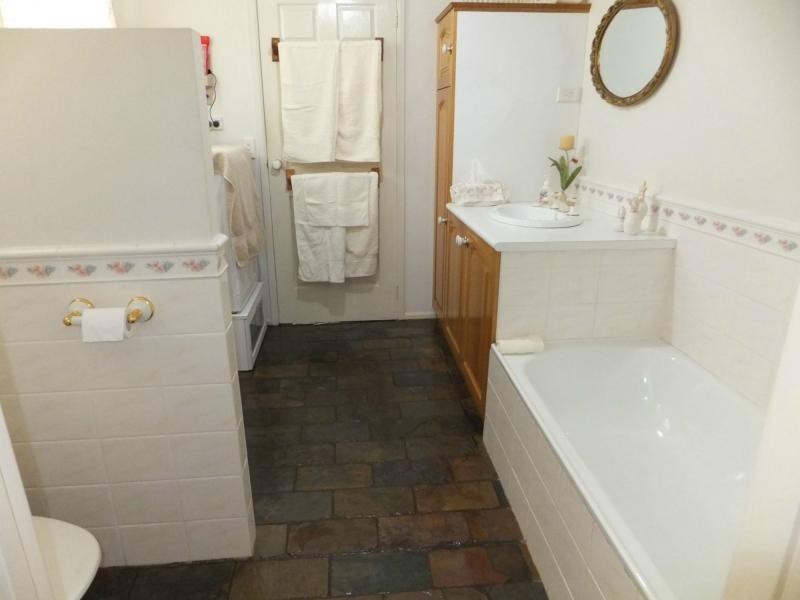 121 Bethross Drive, Tambo Upper VIC 3885