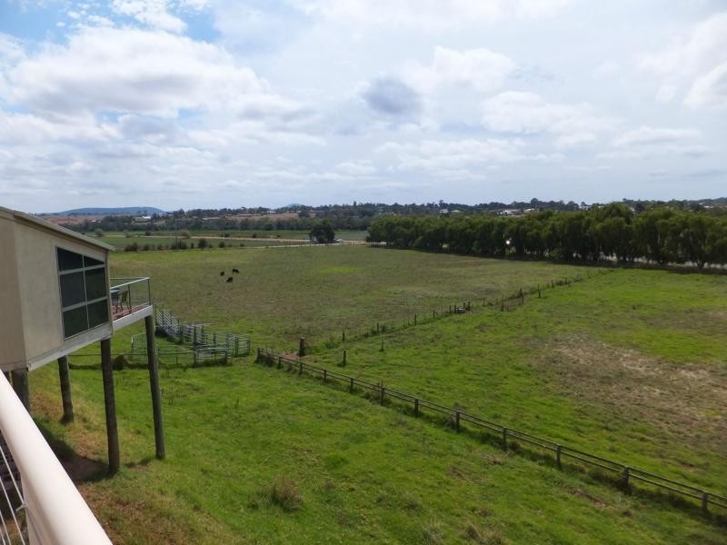 10 Bent Street, Bairnsdale VIC 3875
