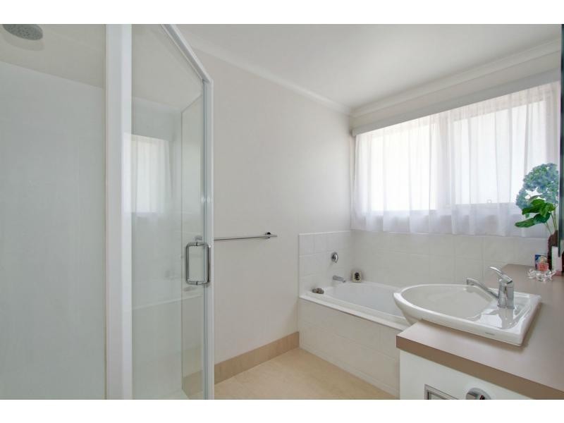 5 Thomas Mews, Bairnsdale VIC 3875