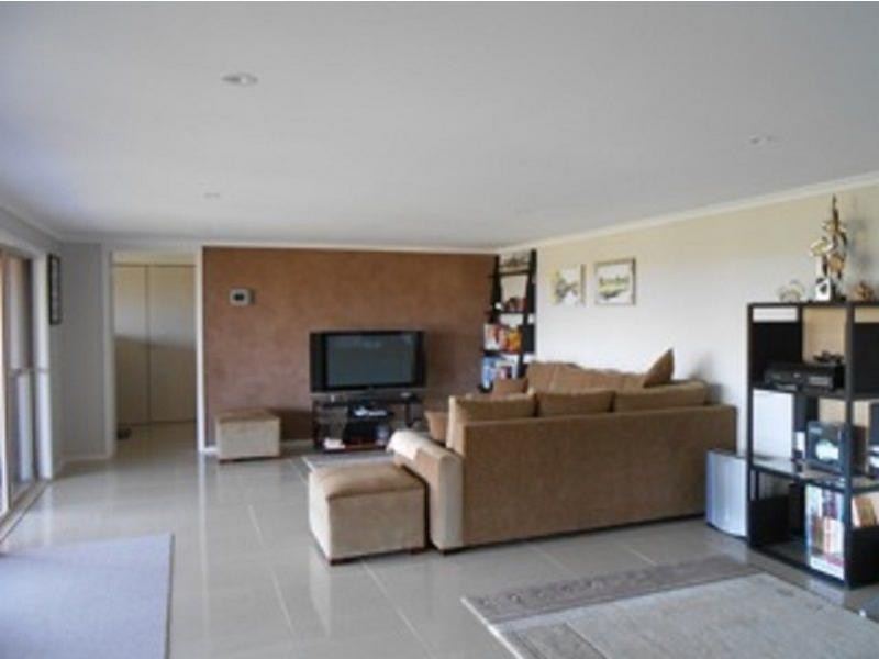 5 Thomas Mews, Bairnsdale VIC 3875