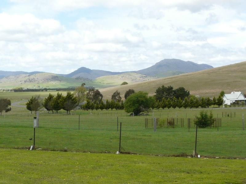 72 MacFarlane Street, Benambra VIC 3900