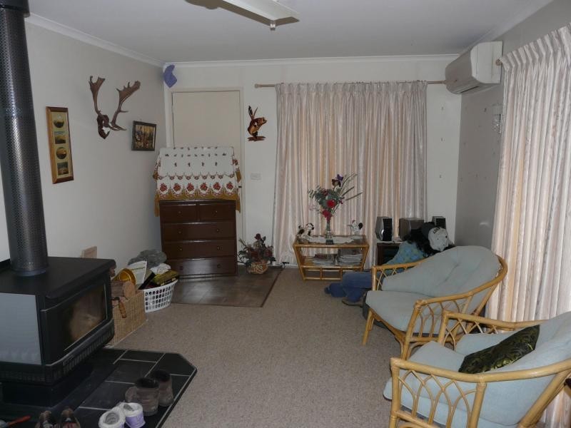 72 MacFarlane Street, Benambra VIC 3900