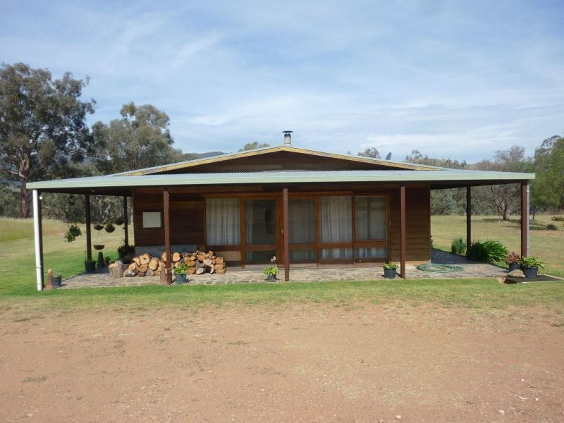 7485 Great Alpine Road, Swifts Creek VIC 3896