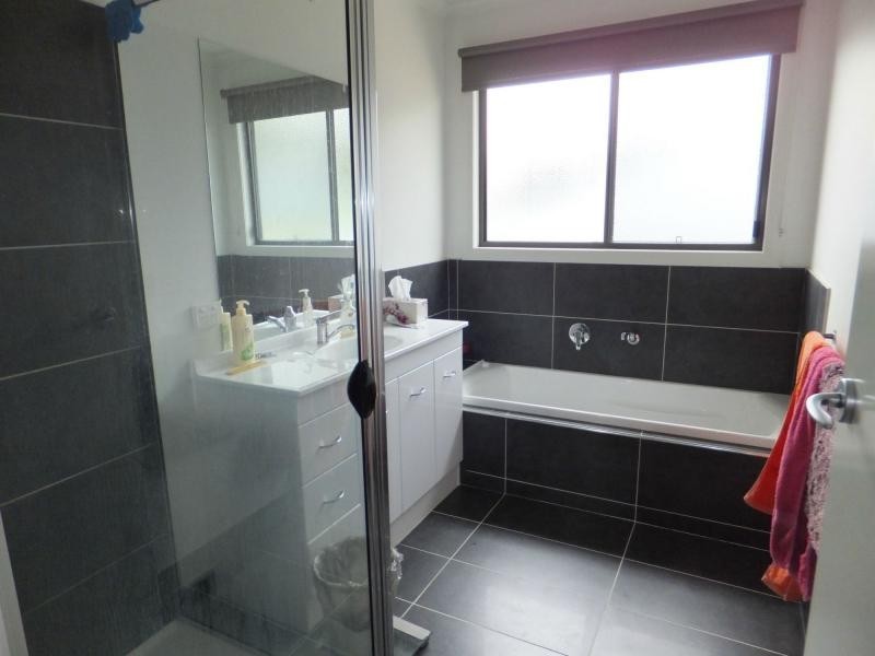 13 Redenbach Court, Swan Reach VIC 3903