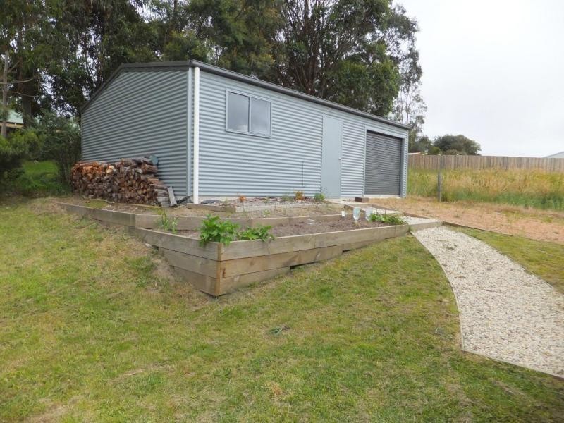 13 Redenbach Court, Swan Reach VIC 3903