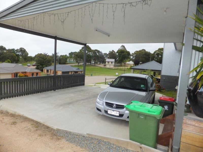 13 Redenbach Court, Swan Reach VIC 3903