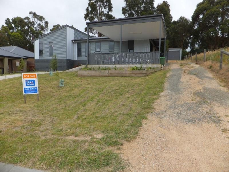 13 Redenbach Court, Swan Reach VIC 3903