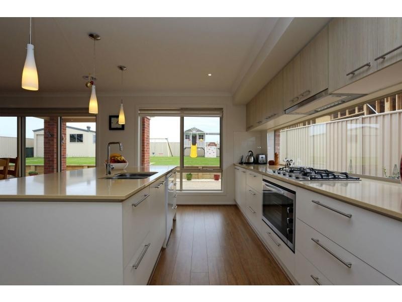 26 Lorimer Drive, Bairnsdale VIC 3875