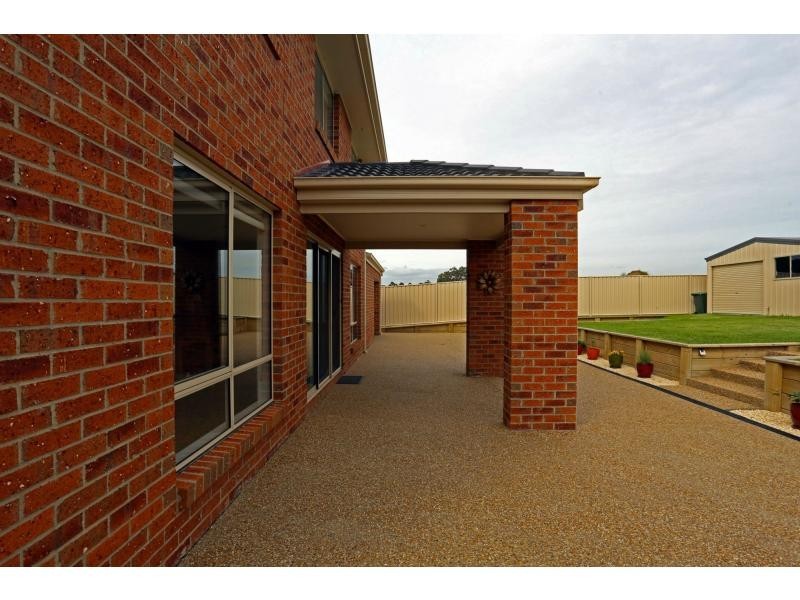 26 Lorimer Drive, Bairnsdale VIC 3875