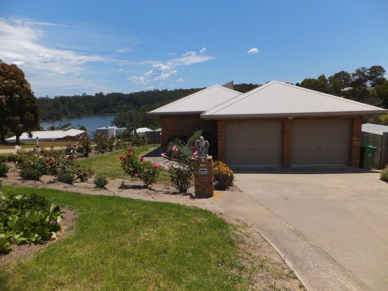 10 The Balcony, Lakes Entrance VIC 3909