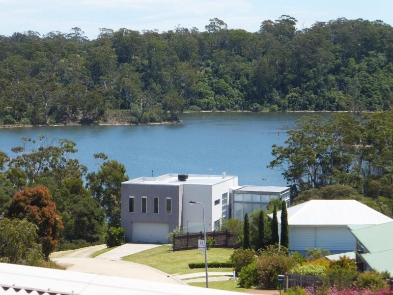 10 The Balcony, Lakes Entrance VIC 3909