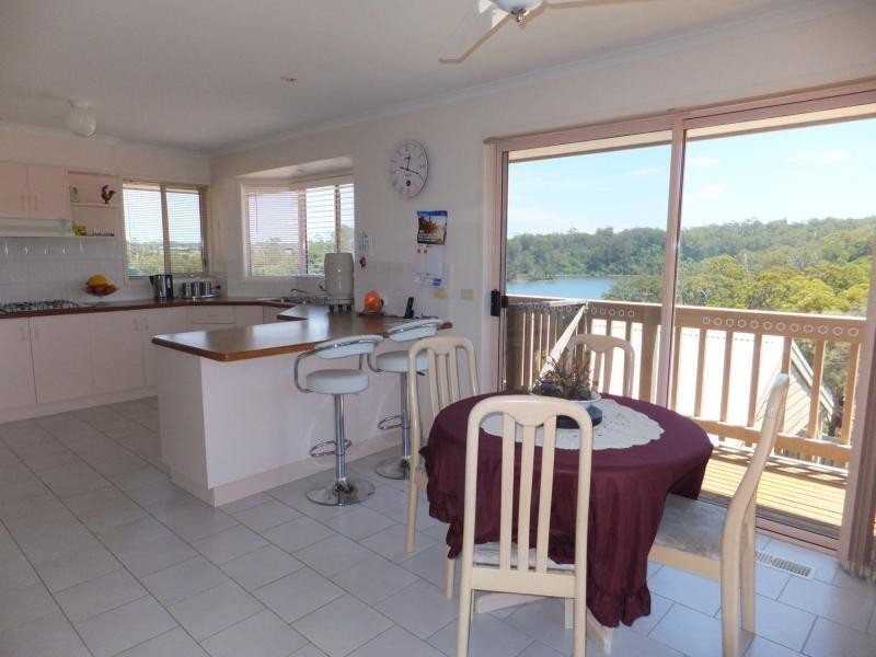 10 The Balcony, Lakes Entrance VIC 3909