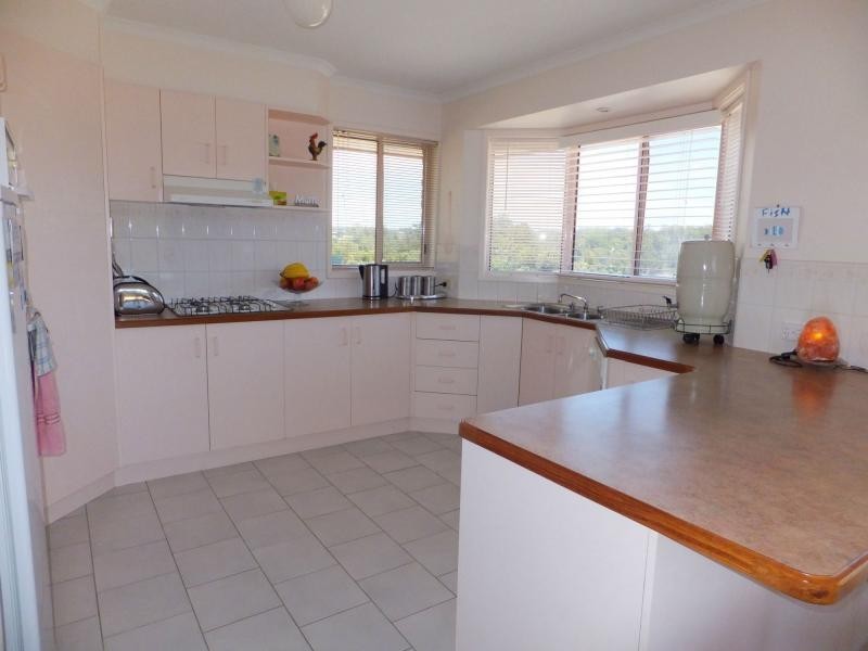 10 The Balcony, Lakes Entrance VIC 3909