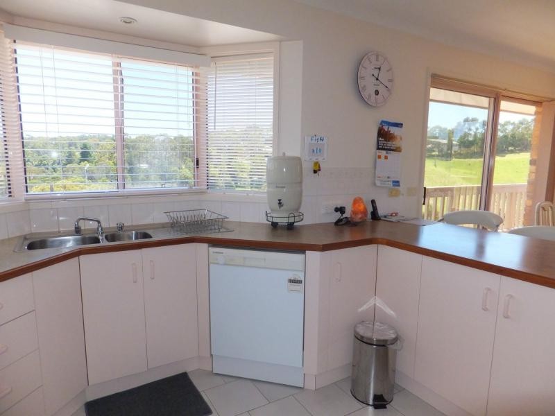10 The Balcony, Lakes Entrance VIC 3909