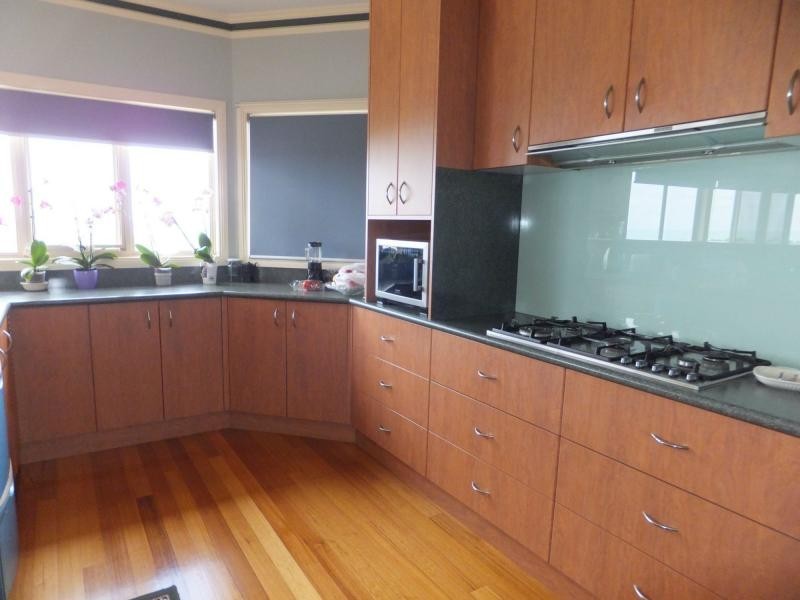 15 Gay Street, Lakes Entrance VIC 3909