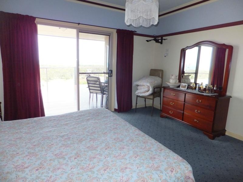 15 Gay Street, Lakes Entrance VIC 3909