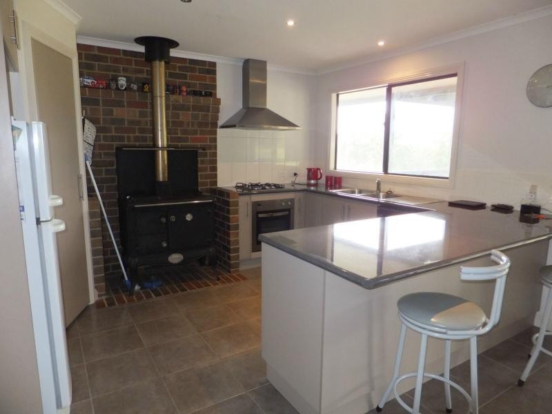 20 Hallier Court, Nicholson VIC 3882