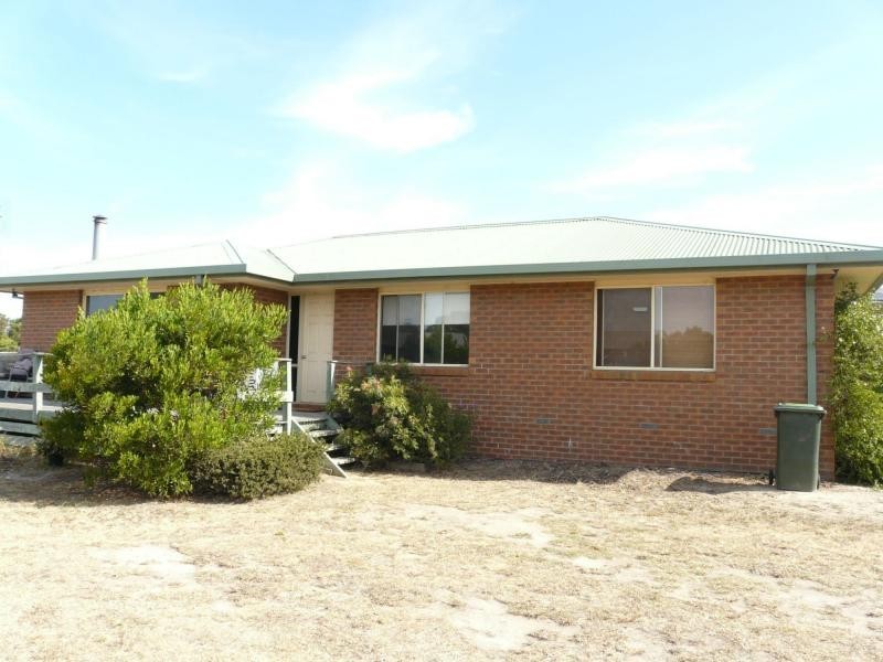 16 Landfall Avenue, Newlands Arm VIC 3875
