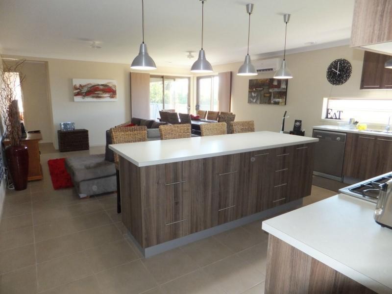 6 Stewart Place, Bairnsdale VIC 3875