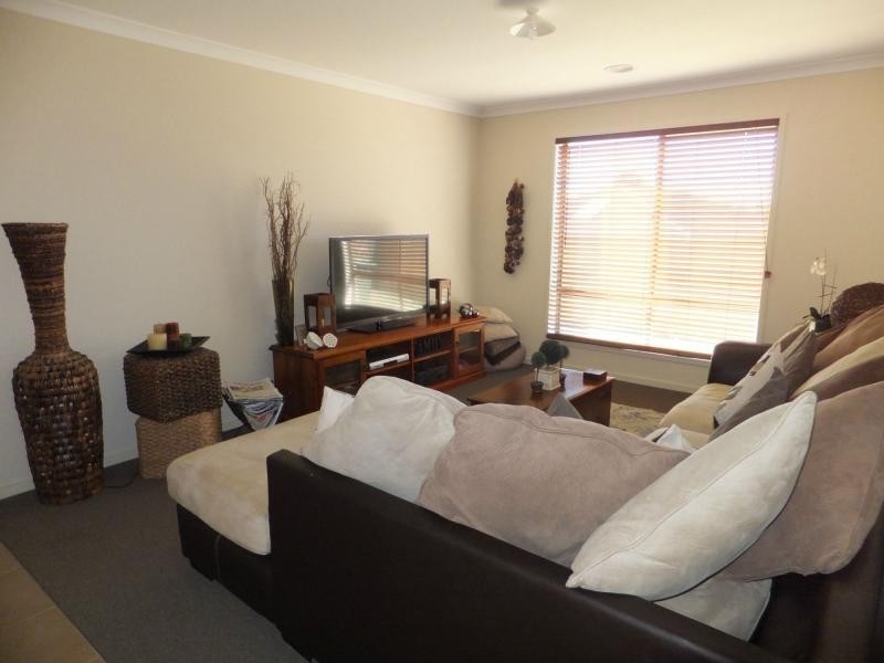 6 Stewart Place, Bairnsdale VIC 3875