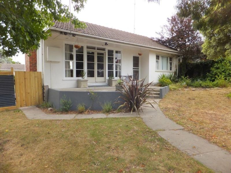 20 Day Street, Bairnsdale VIC 3875