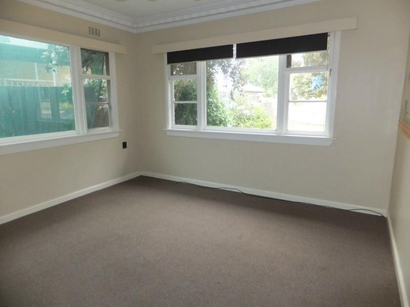 20 Day Street, Bairnsdale VIC 3875