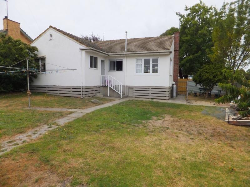 20 Day Street, Bairnsdale VIC 3875