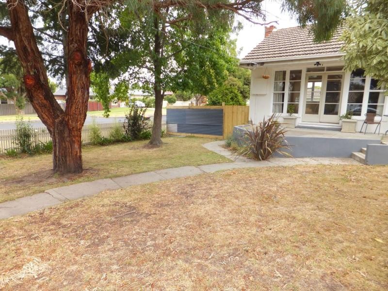 20 Day Street, Bairnsdale VIC 3875