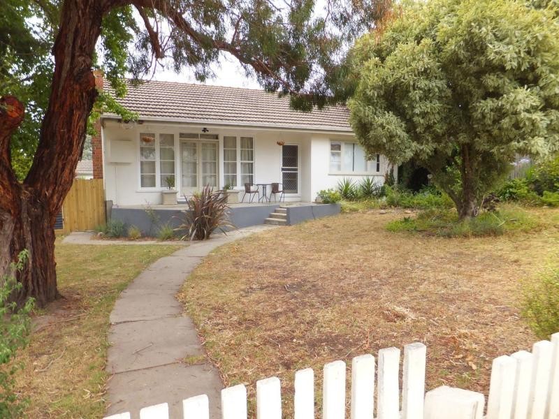 20 Day Street, Bairnsdale VIC 3875