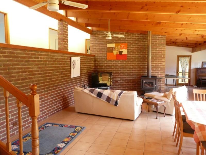 16 Mairburn Road, Metung VIC 3904