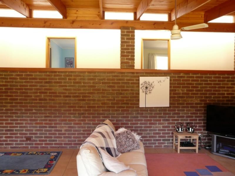 16 Mairburn Road, Metung VIC 3904