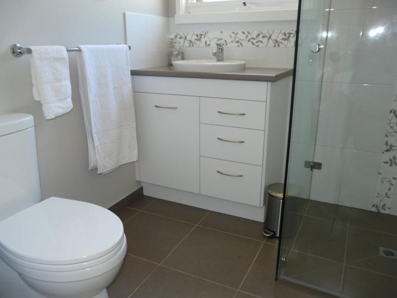 16 Mairburn Road, Metung VIC 3904