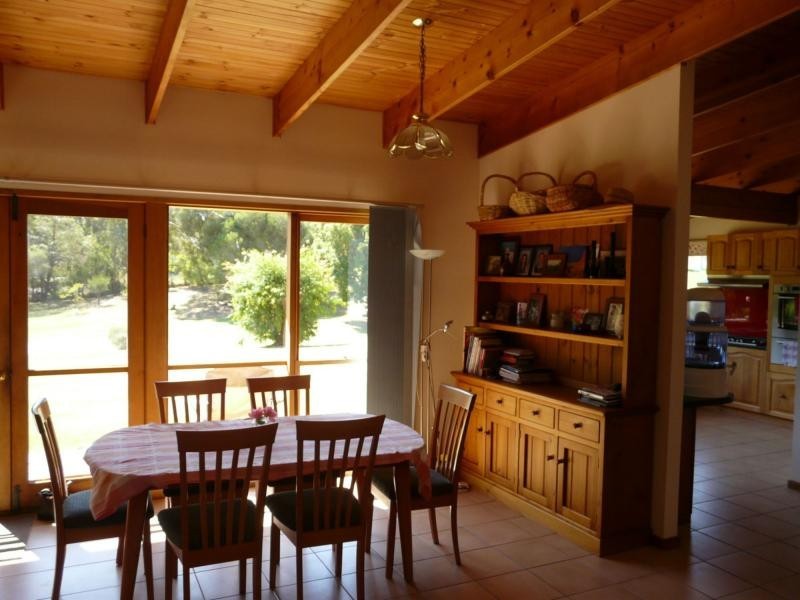 16 Mairburn Road, Metung VIC 3904