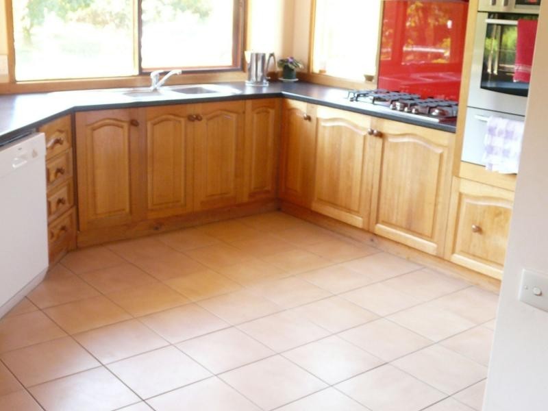 16 Mairburn Road, Metung VIC 3904