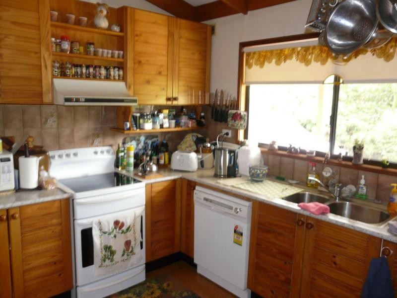 30 Nicholson Creek Road, Wiseleigh VIC 3885