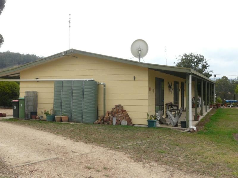 30 Nicholson Creek Road, Wiseleigh VIC 3885