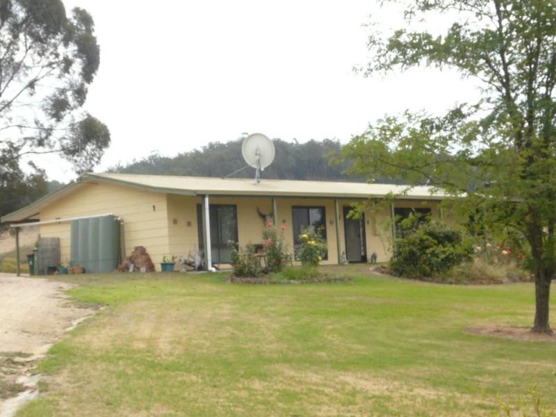 30 Nicholson Creek Road, Wiseleigh VIC 3885