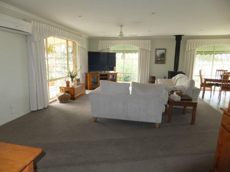 25 Andersons Lane, Bairnsdale VIC 3875