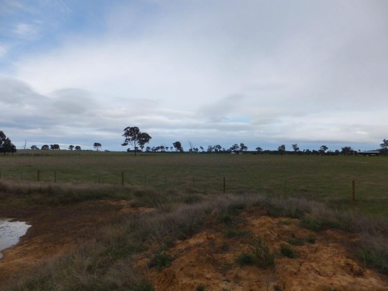 25 Andersons Lane, Bairnsdale VIC 3875