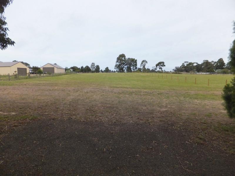 L2/61 Forge Creek Road, Eagle Point VIC 3878