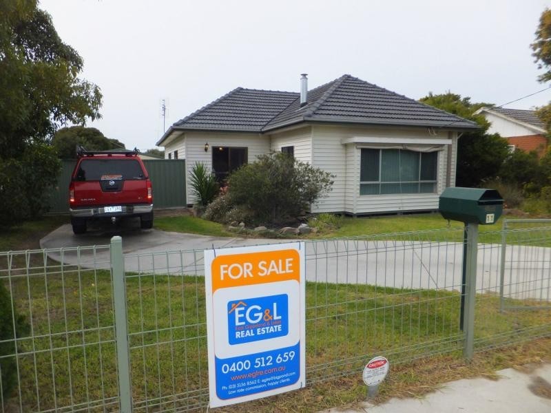 11 McKean Street, Bairnsdale VIC 3875