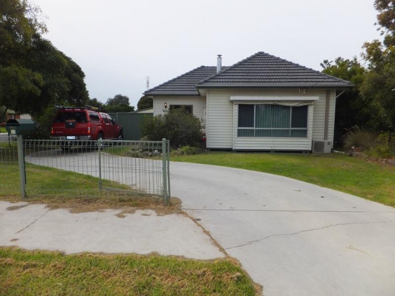 11 McKean Street, Bairnsdale VIC 3875