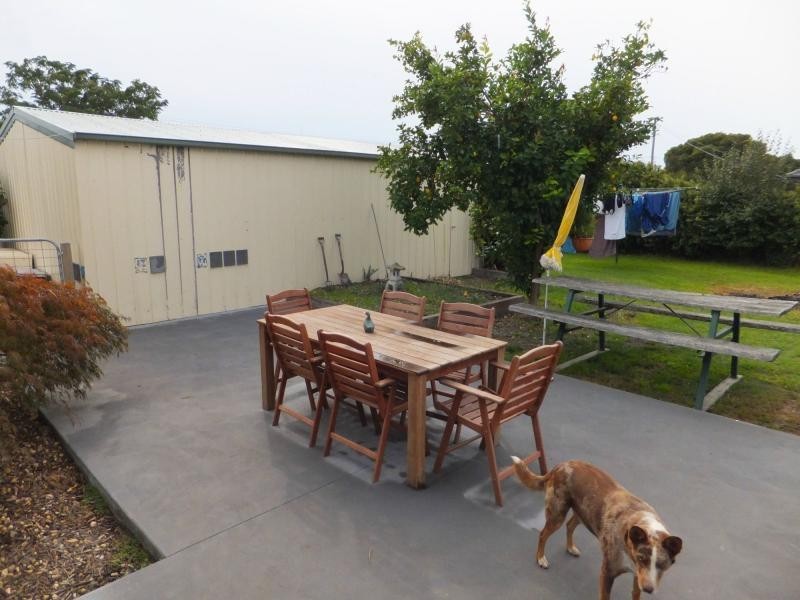 11 McKean Street, Bairnsdale VIC 3875